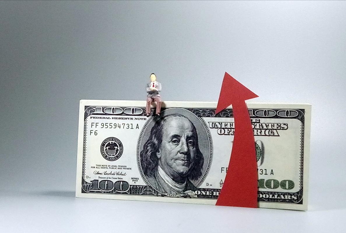 通胀对普通人影响_如何抵御通胀_富人通缩