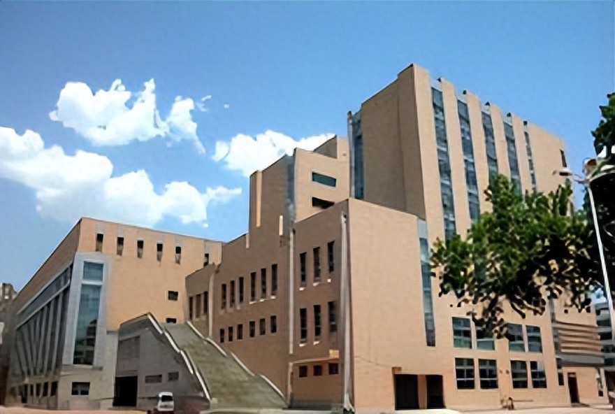 天津医科大学专业设置_天津医科大学历史_天津中专学校有哪些专业