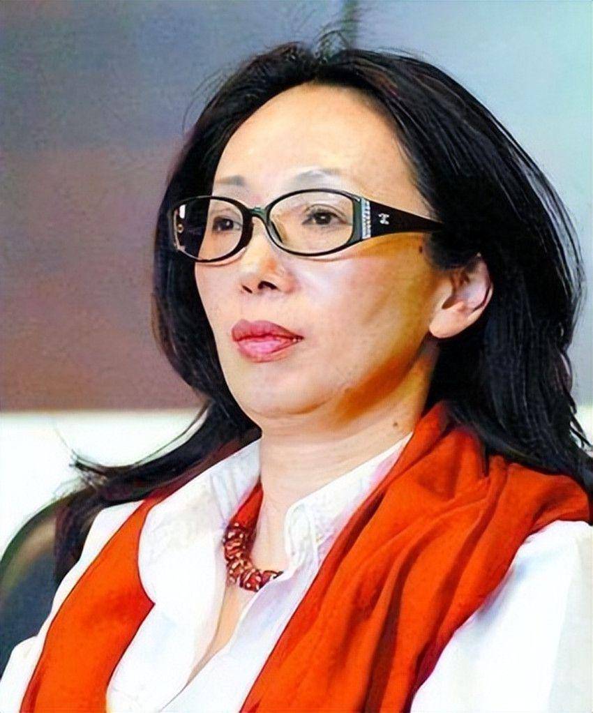 戴秀丽 儿子威廉霍肯_戴秀丽 黑龙江首富 离婚原因_戴秀丽商业发展历程