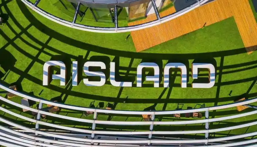 ibm watson 张江与IBM共建AI创新中心：三年孵化60项成果，培育500家科技企业