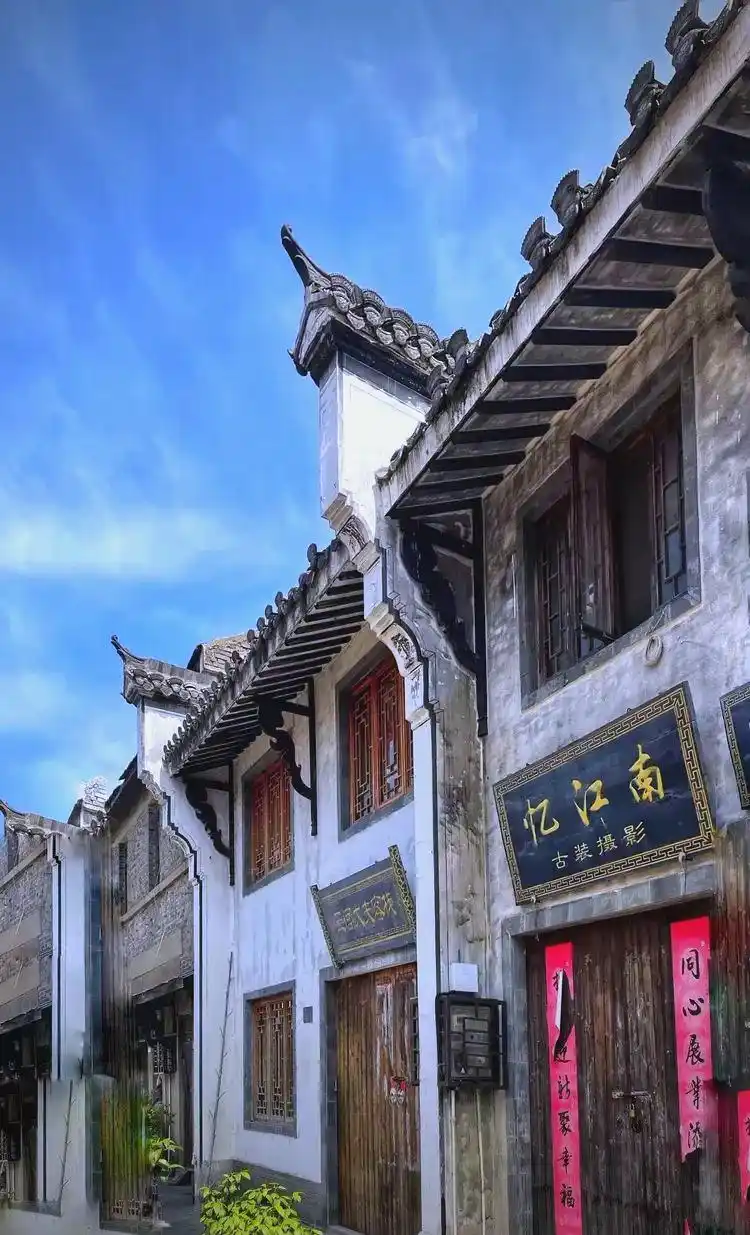 安徽免费古镇推荐_安徽古镇哪个最值得去_安徽古镇旅游攻略