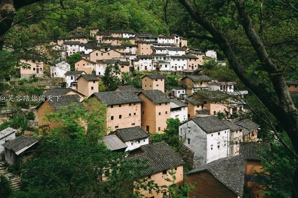 安徽古村落旅游攻略_宏村南屏村西递大通查济徽州古城阳产土楼许村鸠兹古镇龙潭古寨蔡畈古村落龙潭肖村梨桥水镇砀山_安徽古镇哪个最值得去