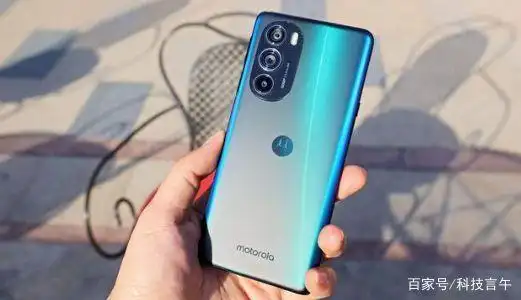联想何时收购摩托罗拉_联想收购摩托罗拉移动_摩托罗拉moto edge X30和moto edge S30发布