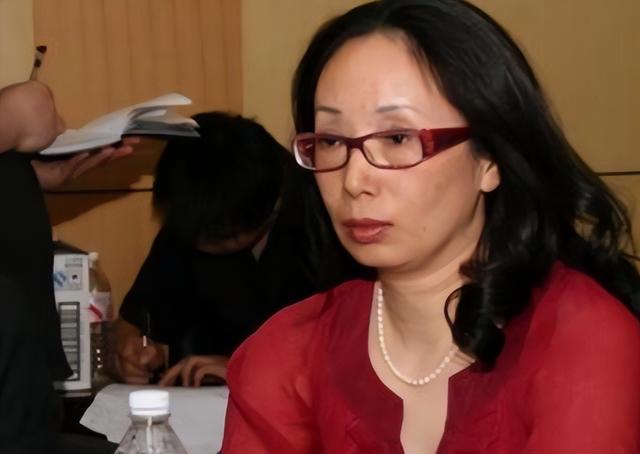 戴秀丽成黑龙江女首富，她小学在哪上的你知道吗？