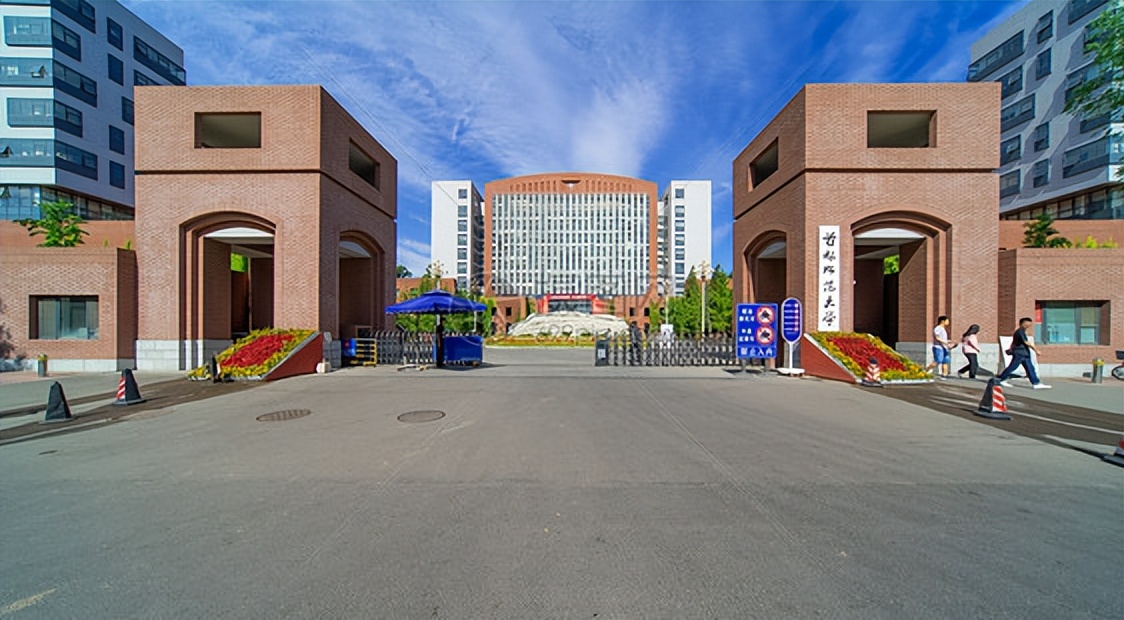 北京信息科技大学就业率_首都医科大学深造率_首都师范大学研究生院怎么样