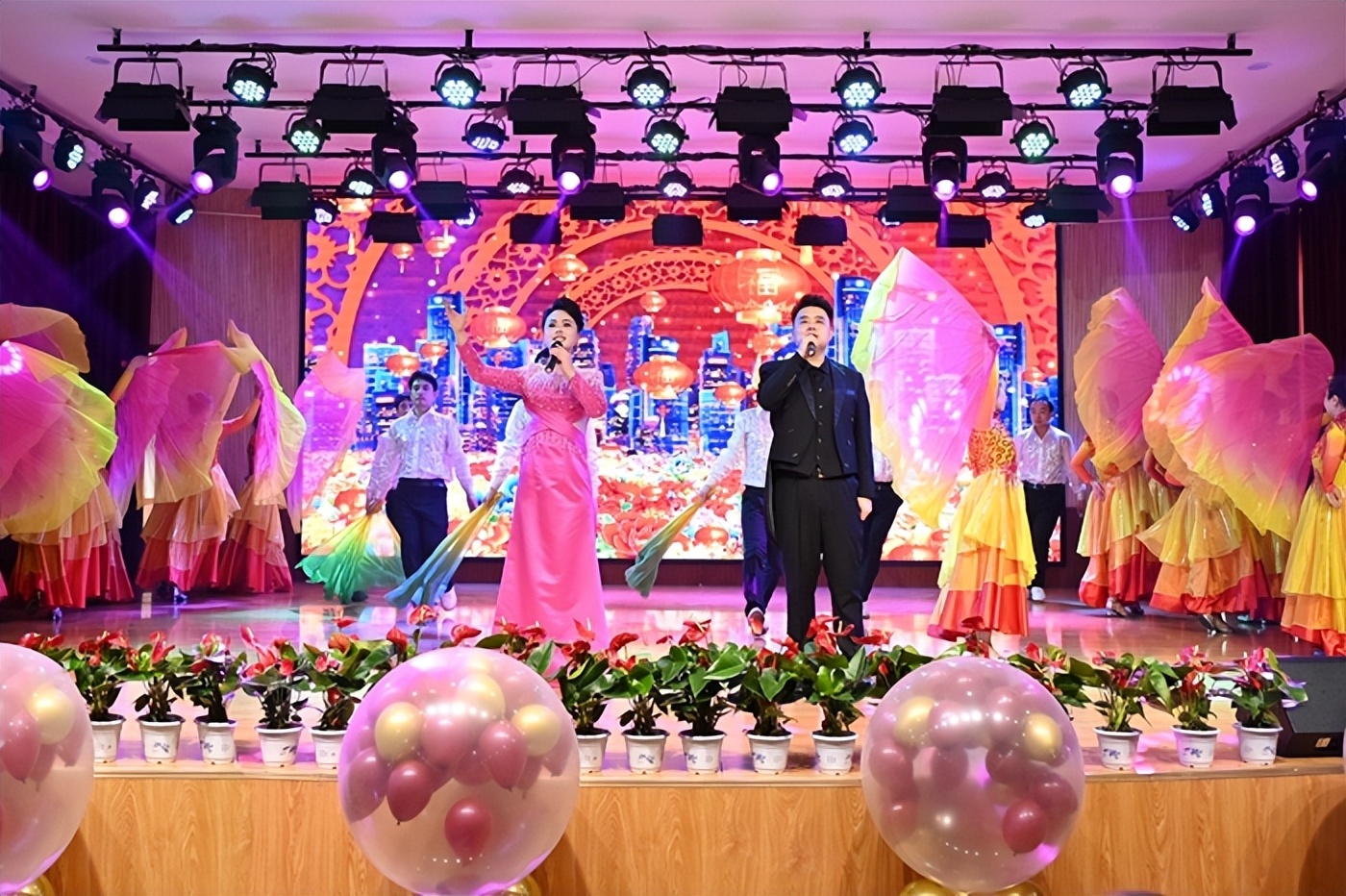 路家村煤业2025年度工作汇报及2026年部署_山西阳泉盂县路家村煤业有限公司年度工作总结表彰大会_阳泉煤业2026年展望