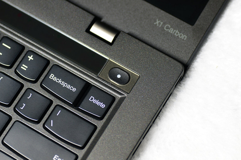 ThinkPad X1 Carbon review_Carbon fiber material laptop_thinkpad指示灯