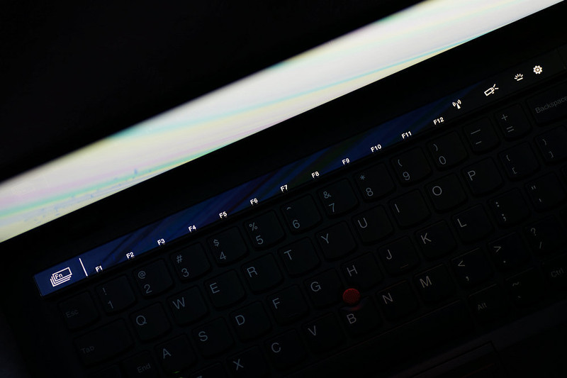 Carbon fiber material laptop_thinkpad指示灯_ThinkPad X1 Carbon review