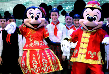 上海迪士尼乐园开工，‘上海模式’欲破‘迪士尼怪圈’