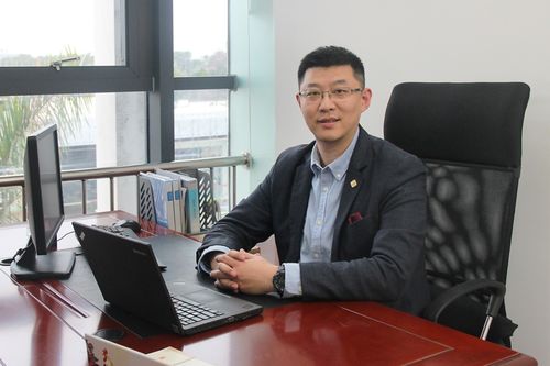 思特奇南宁分公司关注：股价波动与高管任命，投资者必看